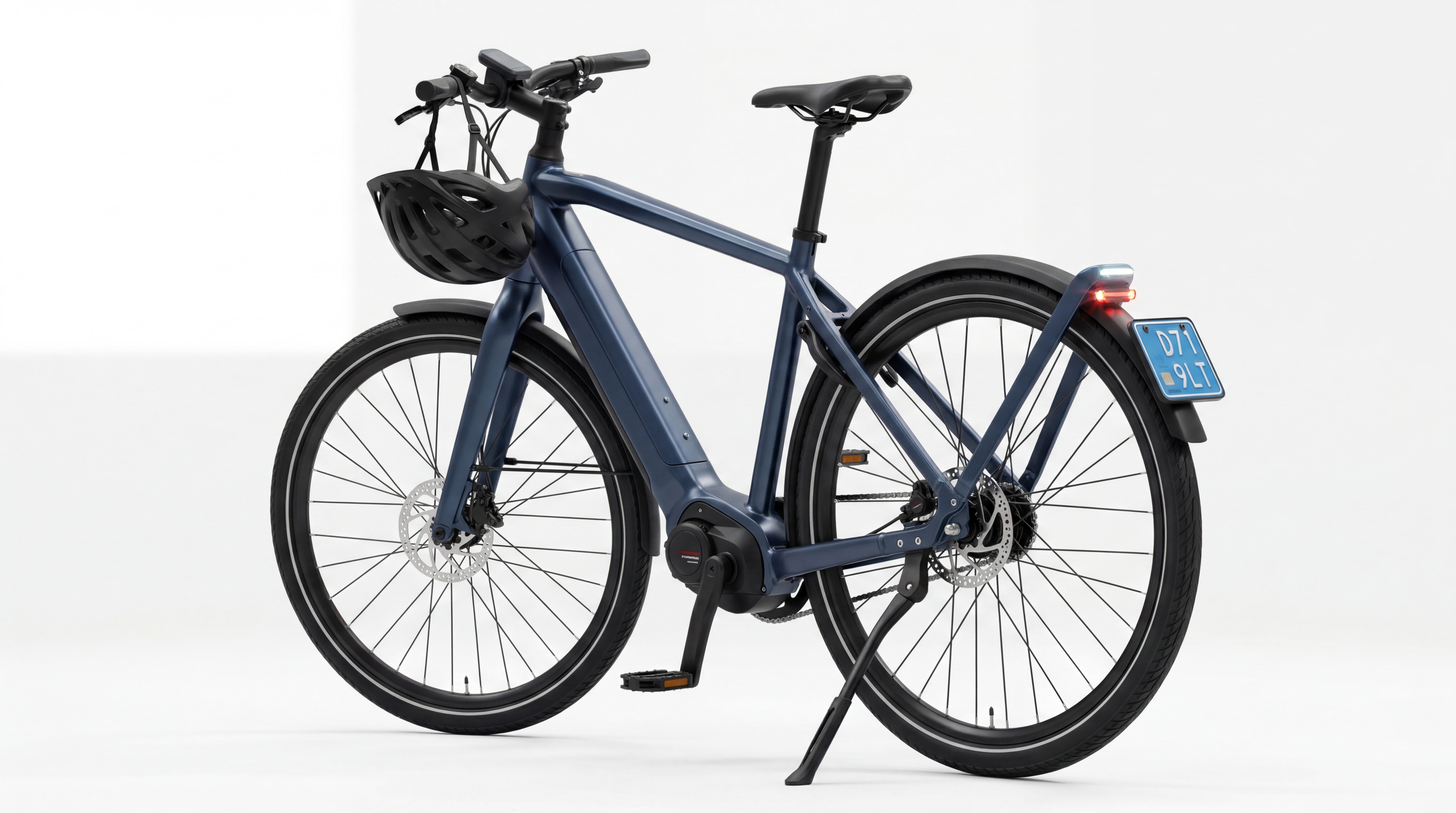 Speed pedelec with blue licence plate and helmet